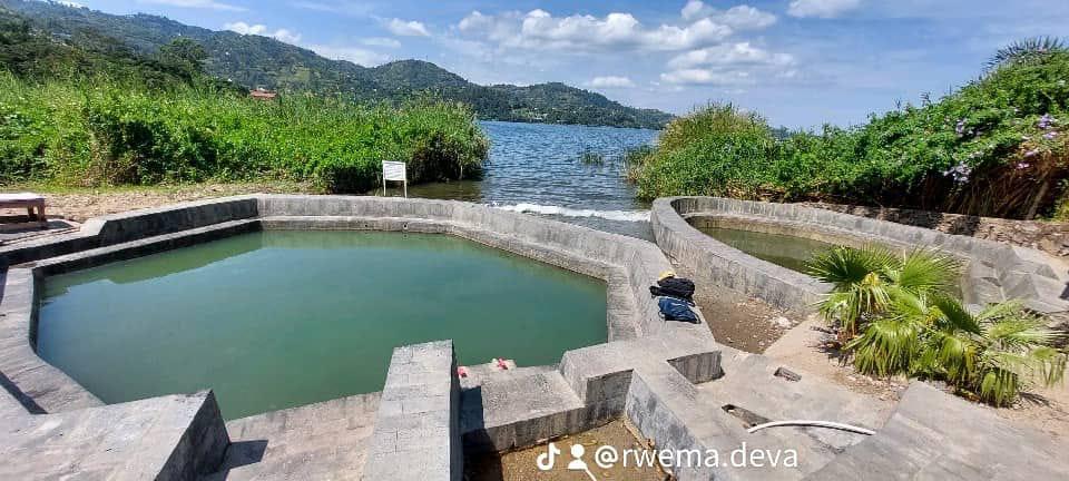 Rubavu Hot Springs (Amashyuza)